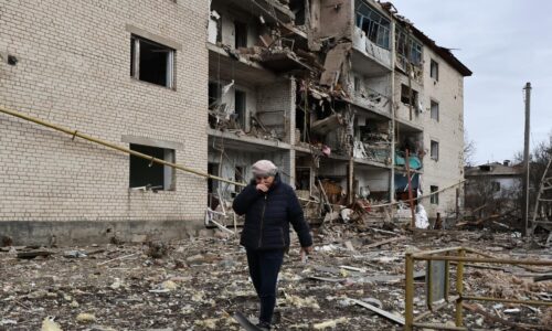 Ruské útoky na Ukrajine si vyžiadali ďalšie obete, terčom bol aj vlak