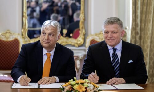 V maďarskom parlamente prijali uznesenie proti uplatneniu kolektívnej viny na Slovensku