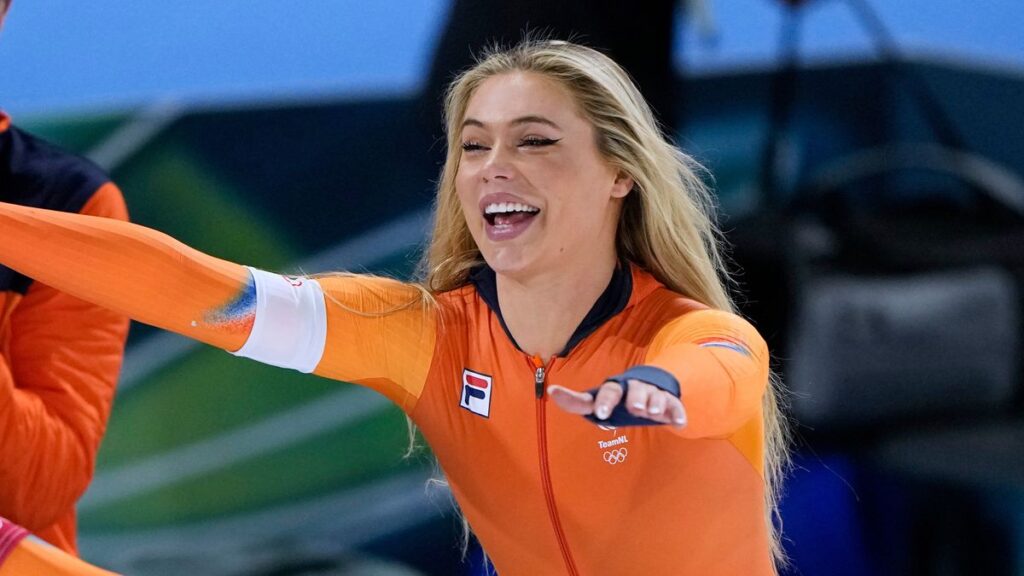 Rozruch nielen kvôli podprsenke. leerdamovej kombinézu vydražili za obrovskú sumu, holanďanka jasá