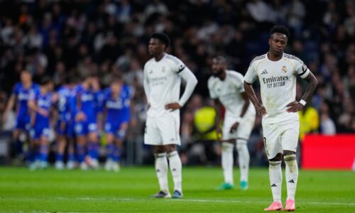 Odstúp! fanúšikovia realu madrid po prehre zúrili, ospravedlniť sa prišiel iba jeden hráč