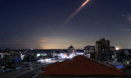 PŘEHLEDNĚ: Hrozba z podzemí či dronové vlny. Čím se chce Írán mstít USA a Izraeli?