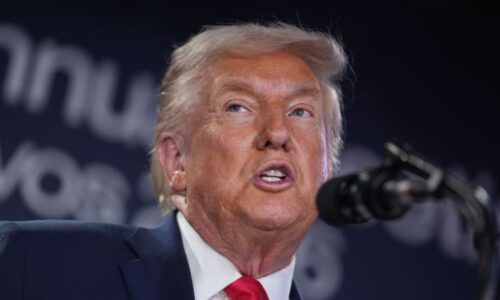 Trump nyní může zastavit dvě války najednou, míní ukrajinský diplomat. Popsal možný scénář