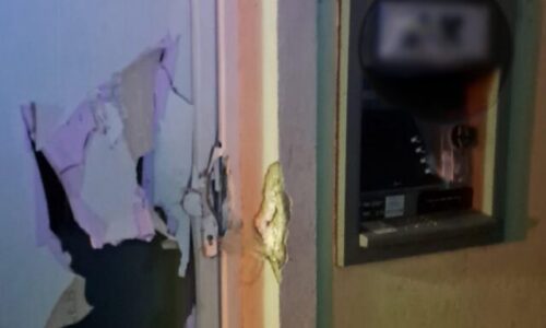 V Malackách neznámy páchateľ poškodil bankomat – FOTO