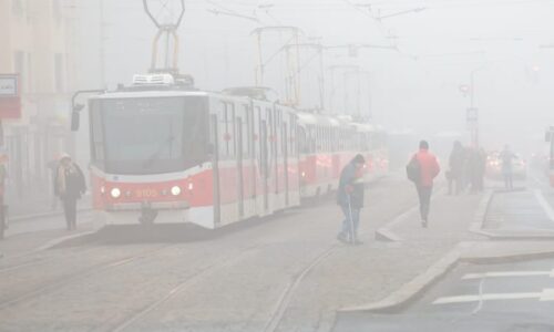 MAPA: Česko rozděluje inverze. Čekejte extrémní teplotní rozdíly, jak bude u vás?
