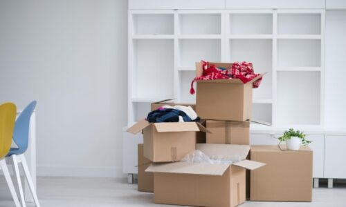 Češi potřebují více místa. Každý šestý letos plánuje stěhování do nového bytu