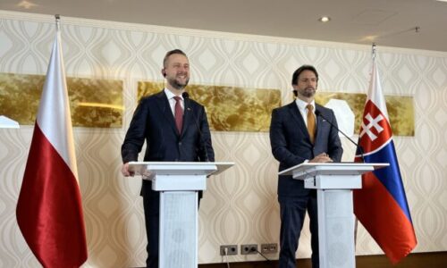 Poľsko a Slovensko budú spolupracovať v obrannom priemysle, rokovania hovoria o konkrétnych projektoch – VIDEO