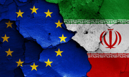 Vývoj situácie v Iráne má rôzne scenáre, politológ hovorí o bezpečnostných aj ekonomických rizikách pre Európu