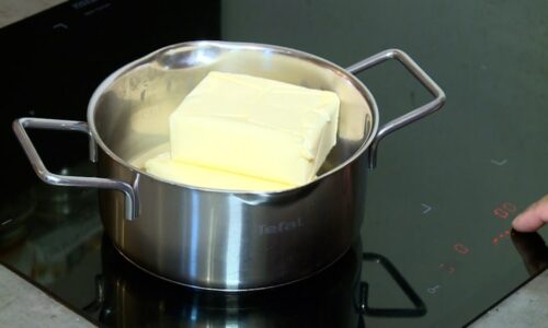 Doma za pár korun, v obchodě za několik stovek. Jak si udělat skvělé přepuštěné máslo?