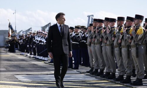 Francúzska lietadlová loď smeruje z Baltu do Stredomoria, hlási Macron