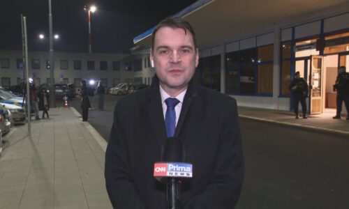 Vezměte rozum do hrsti penězům navzdory, apeluje Macinka na turisty. Na Blízký východ by nejel