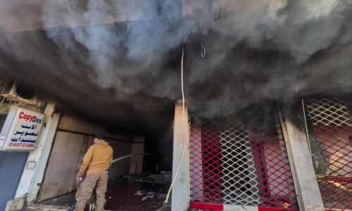 Prečo sa musia Slováci pre vojnu proti Iránu ponáhľať s autom na pumpu a riešiť aj svoje domy a byty