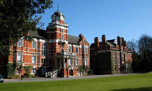 Investícia, ktorá formuje: Prečo je stredoškolské štúdium v zahraničí kľúčom k úspešnej kariére?