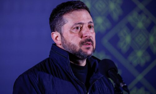 Rokovania o Ukrajine sú pozastavené pre situáciu na Blízkom východe, vraví Zelenskyj