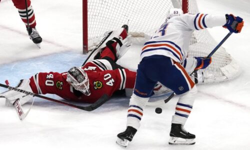 Chicago poslalo dvoch útočníkov do edmontonu. od oilers získali jedného