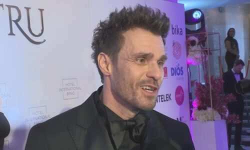 Leoš Mareš brzy oslaví 50: Dostávám se pod lehký tlak, přiznává. Promluvil i o své dceři