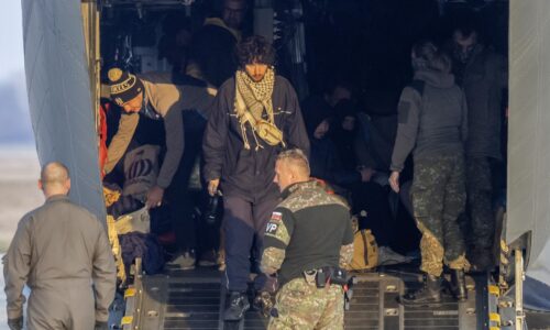 Piaty repatriačný let Slovenska do Ománu zrušili. Pre obmedzenú kapacitu, hlási rezort zahraničia