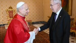 Pápež lev xiv. prijal na audiencii rakúskeho prezidenta