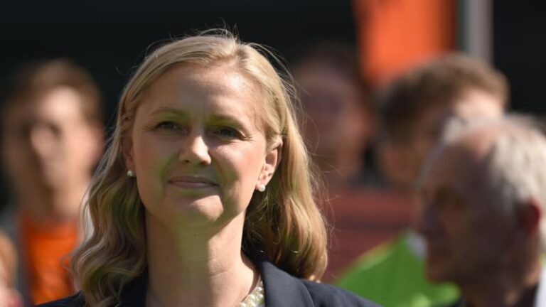 Bývalá miss brezsková kandiduje do vedení kdu-čsl. na kandidátce spolu přeskočila i stanjuru