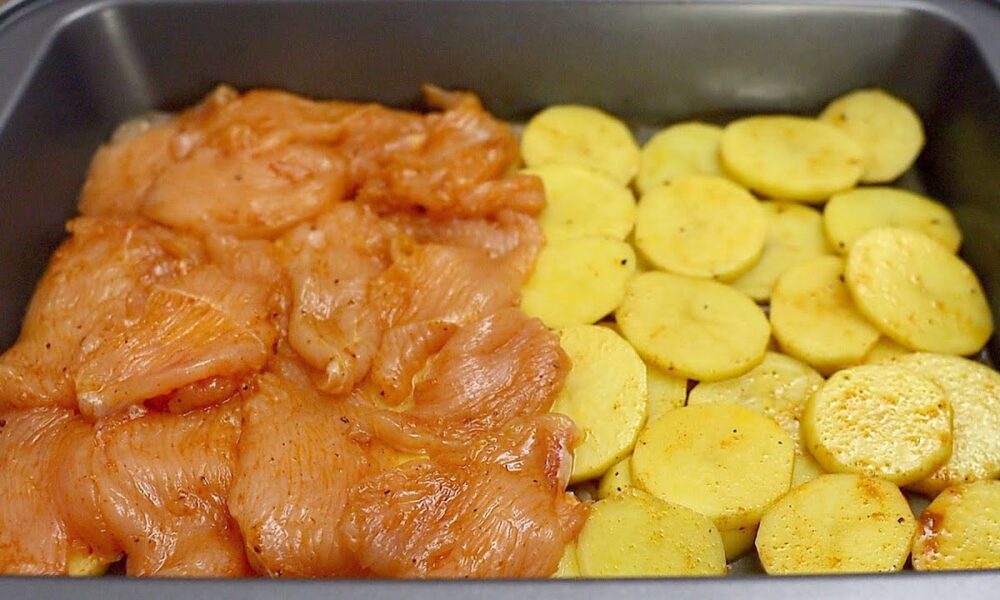 Tolles Abendessen mit Kartoffeln und Hähnchenbrust im Ofen!