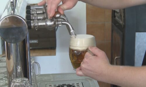 Žloutenkou zamořená pražská restaurace: Podle hygieniků onemocnělo devět lidí včetně majitele