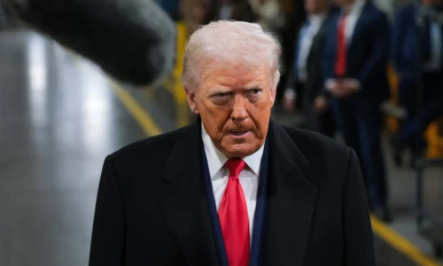 Trumpova blízkovýchodná avantúra sa rýchlo odchyľuje od scenára a plánov