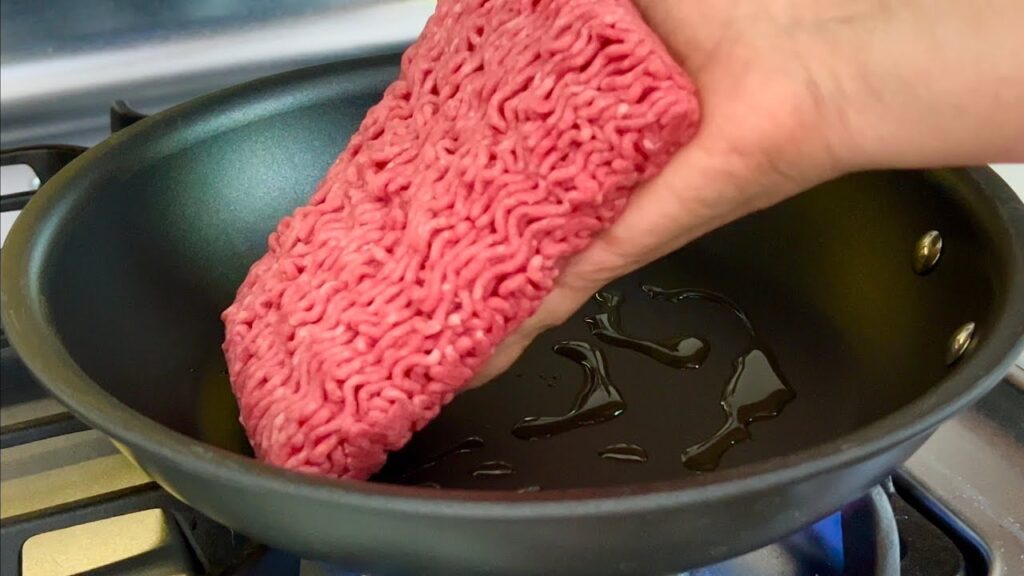 Nimm einfach eine kartoffel, um dieses super leckere kartoffelgericht zuzubereiten.