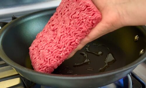 Nimm einfach eine Kartoffel, um dieses super leckere Kartoffelgericht zuzubereiten.