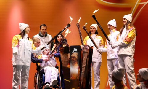 Rusi sa vracajú s vlastnou vlajkou, susedia slovenska reagujú ostro. oficiálny bojkot ohlásilo sedem štátov