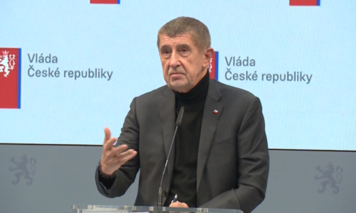 Maximum možného, brání Babiš výdaje na obranu. USA vyzvaly Česko k plnění závazků