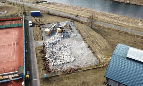 Začali búrať športovisko, na jeho mieste vyrastie moderný areál. V metropole Liptova ho otvoria už toto leto