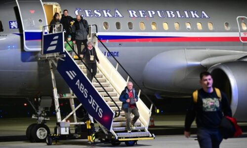 PŘEHLEDNĚ: Jak se dostat domů z Blízkého východu? Nabízíme nejčastější otázky a odpovědi