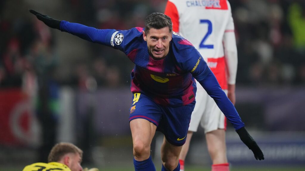 Zvrat v prípade roberta lewandowského. prezident barcelony prehovoril o svojich plánoch