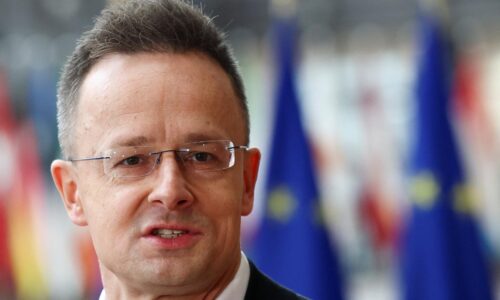 Eurokomisia sa nepostavila na stranu Maďarska a Slovenska v otázke blokovania Družby, tvrdí Szijjártó