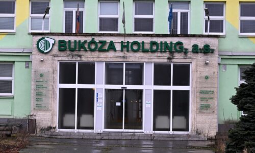 Areál Bukózy od marca strážia žandári. Stalo sa z neho akési nákupné centrum pre zlodejov, tvrdí Šutaj Eštok