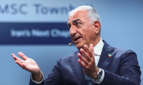 Pahlaví kritizoval iránske útoky na arabské krajiny. Takáto bola islamská republika vždy, tvrdí