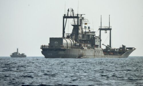 Iránska vojnová loď zakotvila pre technické problémy v indickom prístave