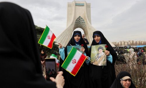 Irán odoláva, obyvatelia by prijali i dosadeného vodcu, hovorí ruský orientalista