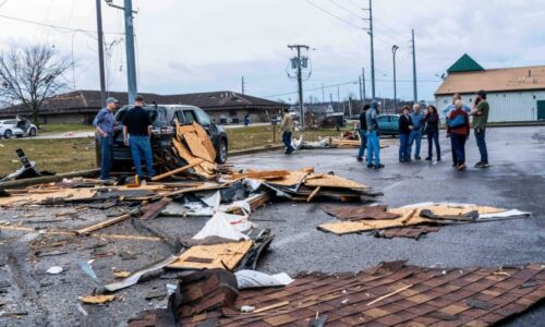 Smrtící tornáda pustošila USA, zkázu zachytily kamery. Nejméně osm lidí zemřelo