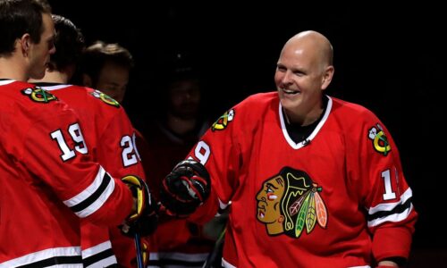 Chicago blackhawks je zlomené. zomrela jedna z jeho najväčších legiend