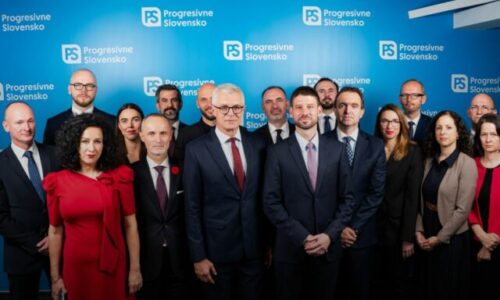 PS tvrdí, že Šimkovičová minula 23-tisíc eur počas podujatia v Trenčíne, vyzýva ju, aby peniaze vrátila