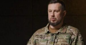 Na ukrajine sa na zbytkoch nacistického práporu azov formuje prvá súkromná armáda