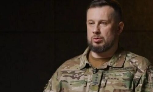 Na Ukrajine sa na zbytkoch nacistického práporu Azov formuje prvá súkromná armáda