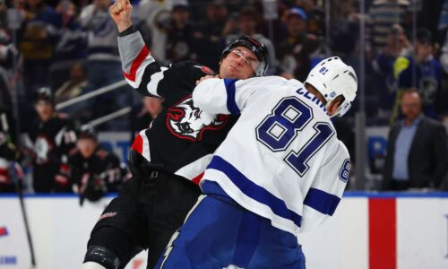 VIDEO Erik Černák sa pobil. Po pästnom súboji sa do zápasu nevrátil