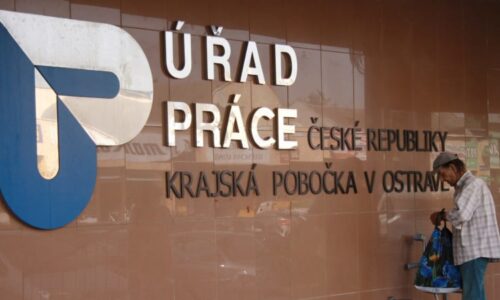 Nezaměstnaných přibylo, stoupl však počet volných míst. Jaká je situace v jednotlivých krajích?