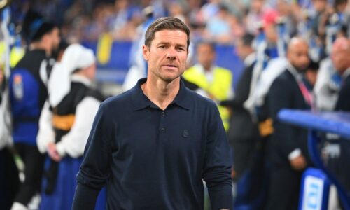 Rozruch okolo Xabiho Alonsa. Španieli tvrdia, že tréner sa dohodol s tímom Premier League