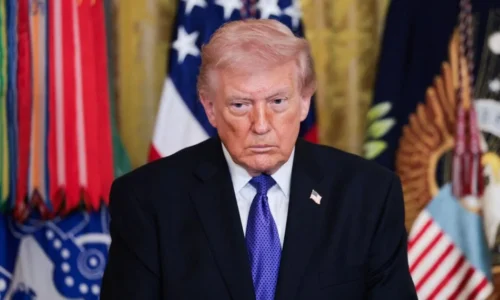 WSJ: Poradcovia Trumpa ho naliehavo žiadajú, aby sa urýchlene stiahol z vojny s Iránom