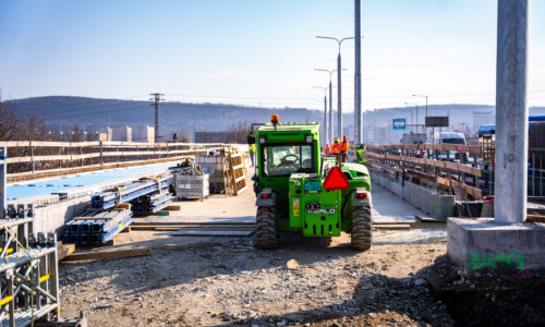 Modernizácia električkovej trate Nad jazerom je už v druhom polčase, hotovo by malo byť v auguste