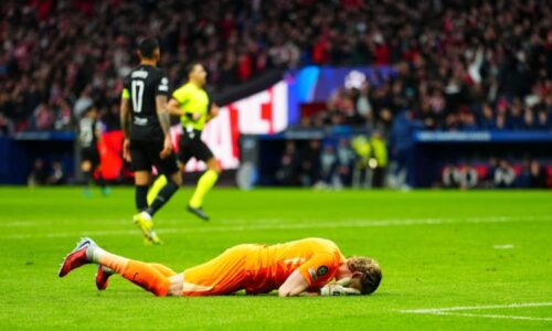 Noční můra Kinského při debutu v Lize mistrů. Po chybách a třech gólech střídal v 17. minutě