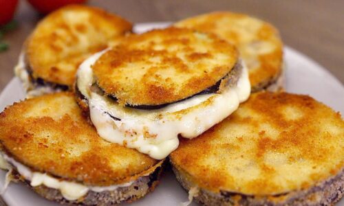 Ein einfaches und köstliches Rezept für gebratene Auberginen.