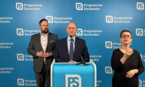 Šutaj Eštok sa zbavil 146 upratovačiek. Policajní odborári nesúhlasia, podľa PS ide o kšeft za 11 miliónov eur – VIDEO